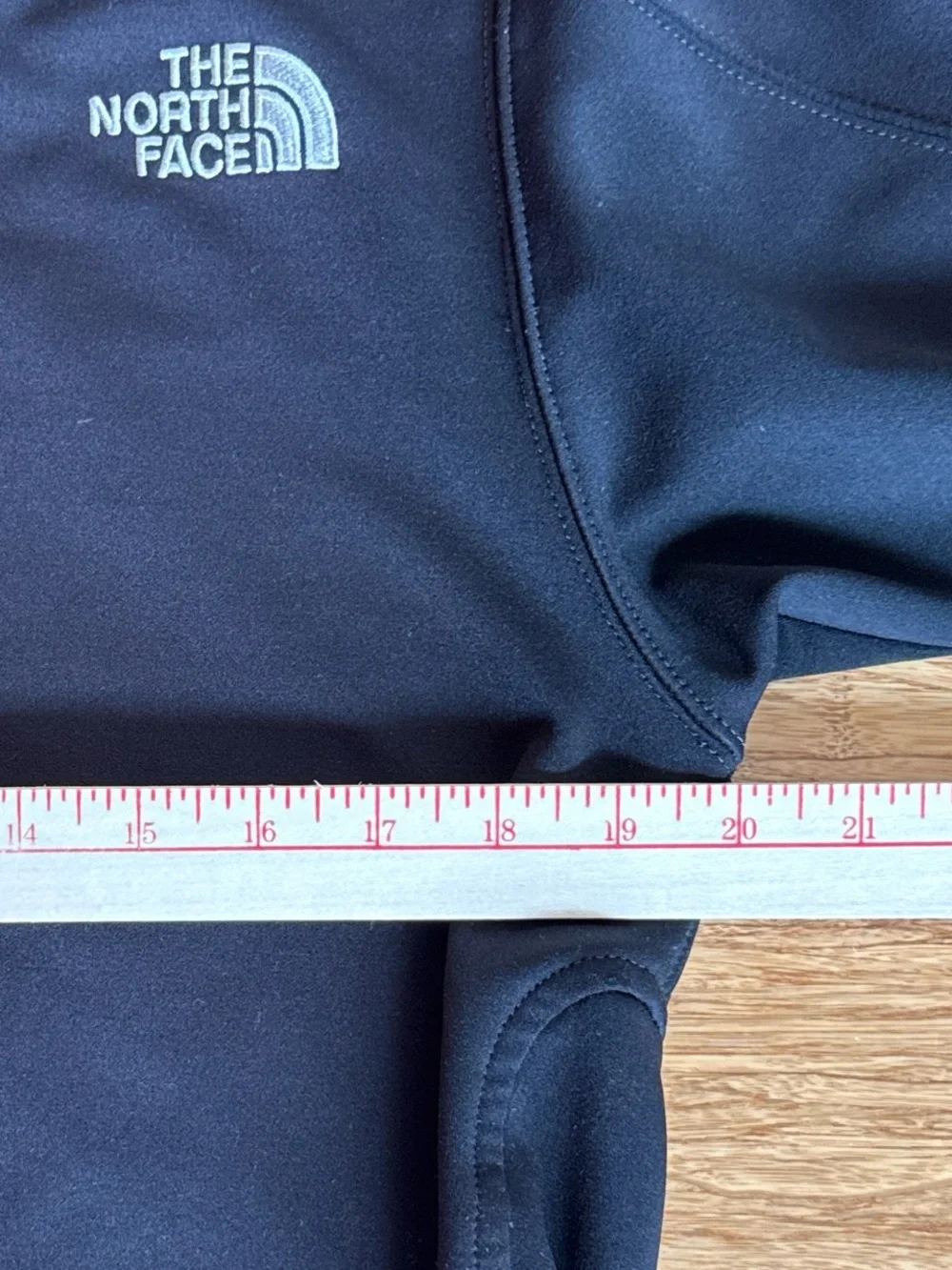 The North Face Men's Black Lightweight Softshell Jacket